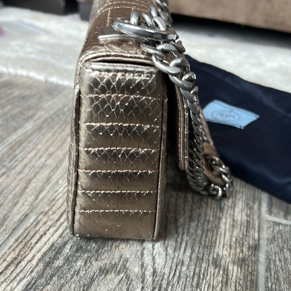 Brand new diagramme flap Prada shoulder bag - Picture 6 of 9